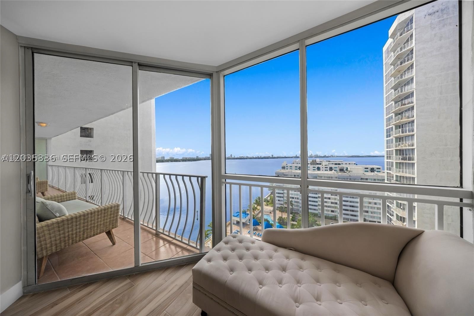 THE GRANDVIEW PALACE COND - Residential