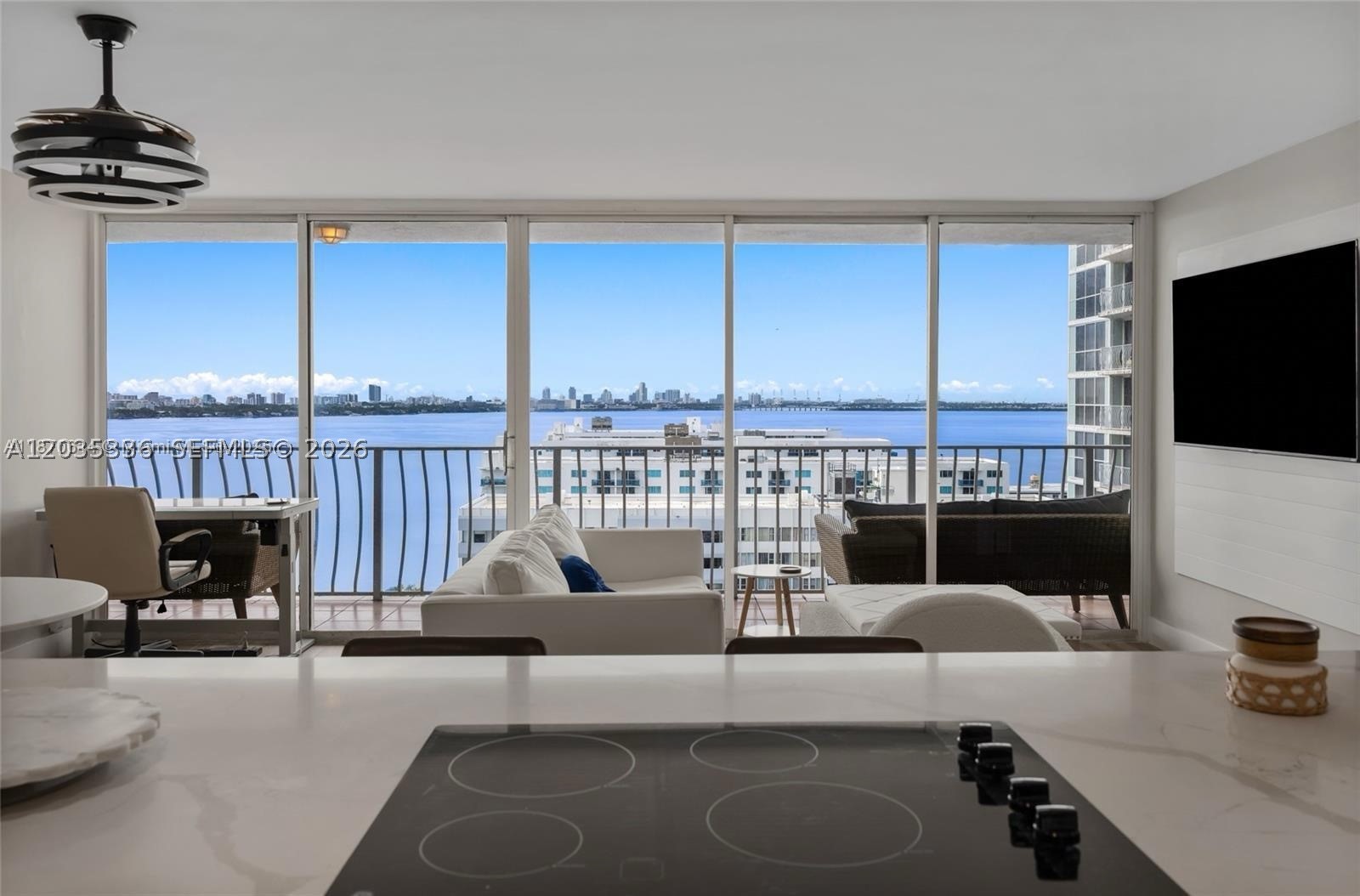 THE GRANDVIEW PALACE COND - Residential