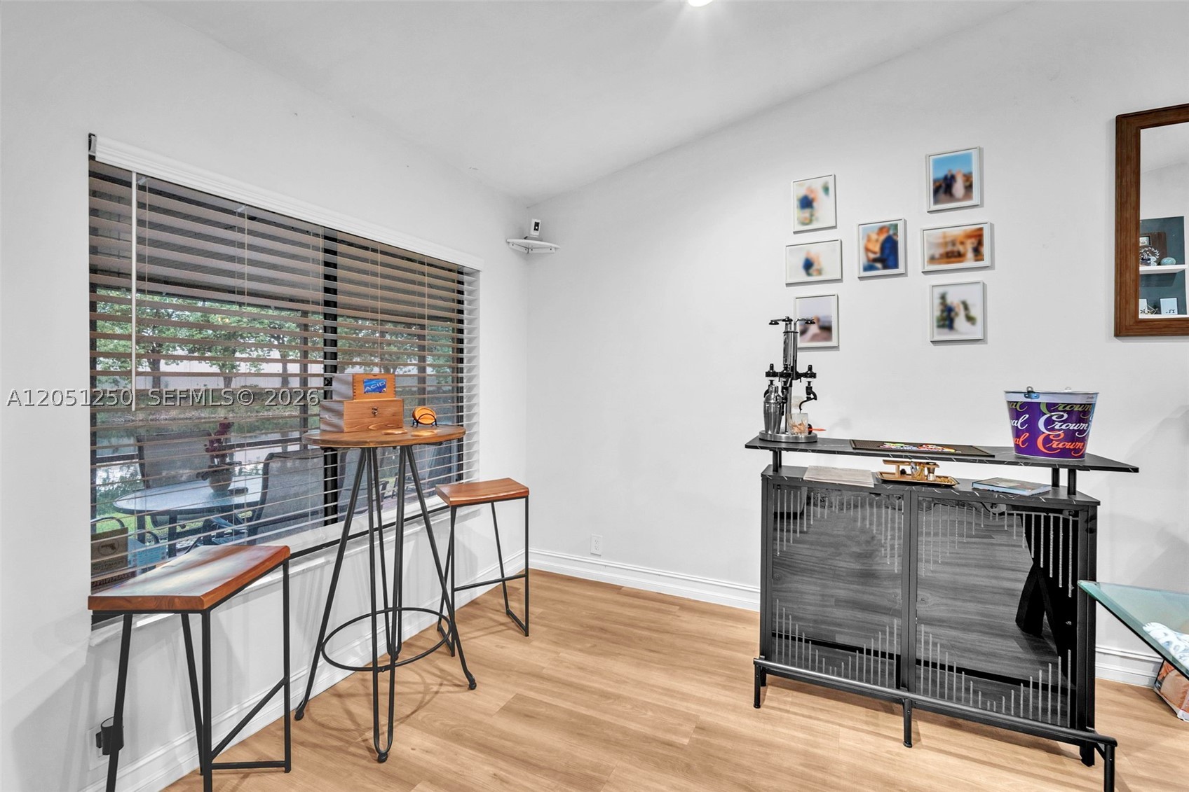 WATERSIDE - Residential