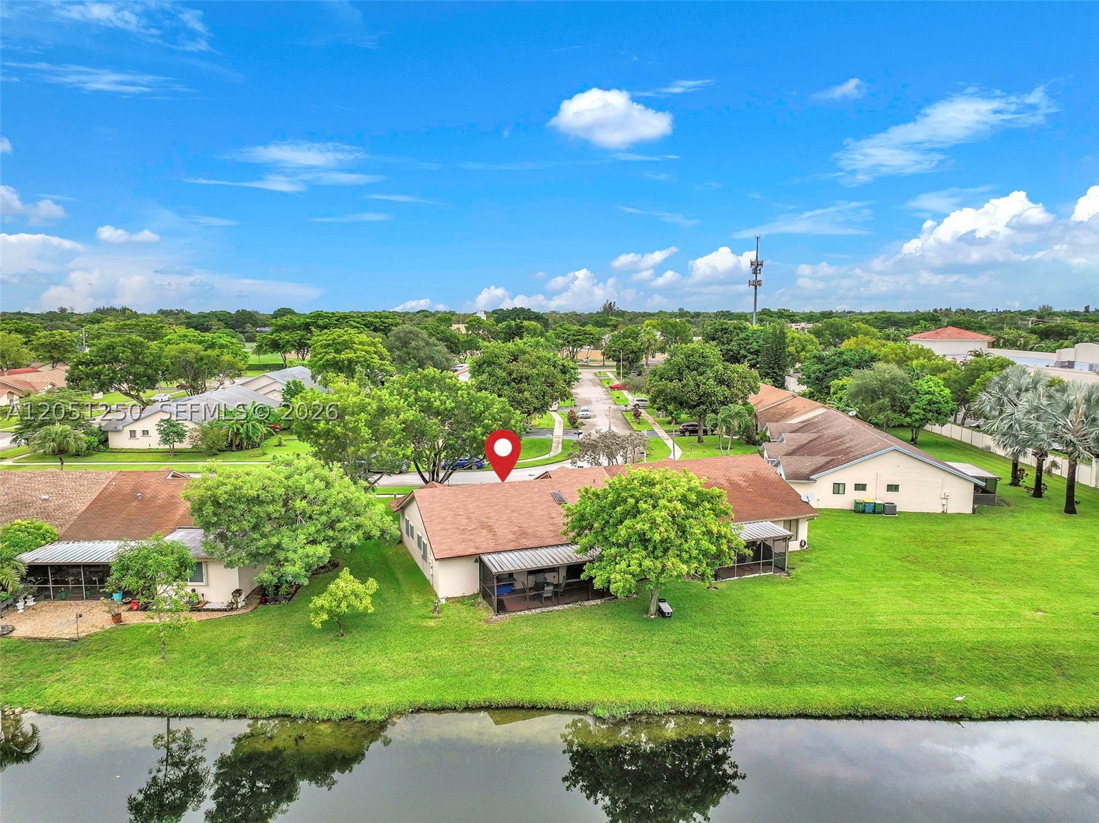 WATERSIDE - Residential
