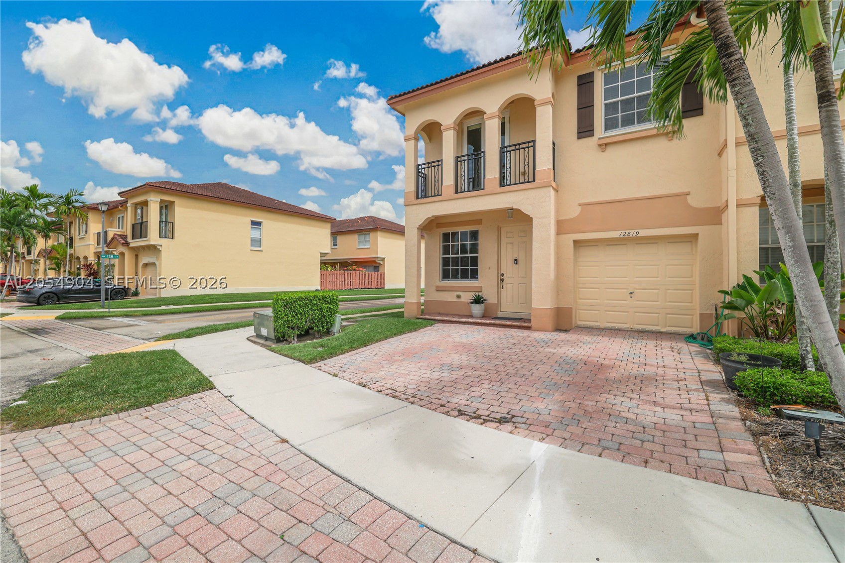 COURTS AT TUSCANY - Residential