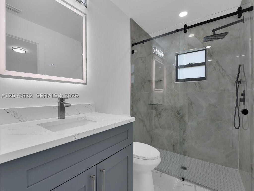 LEHIGH ESTATES - Residential Income