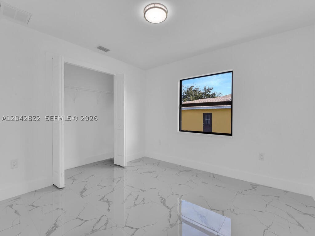 LEHIGH ESTATES - Residential Income