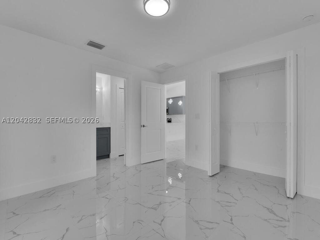 LEHIGH ESTATES - Residential Income