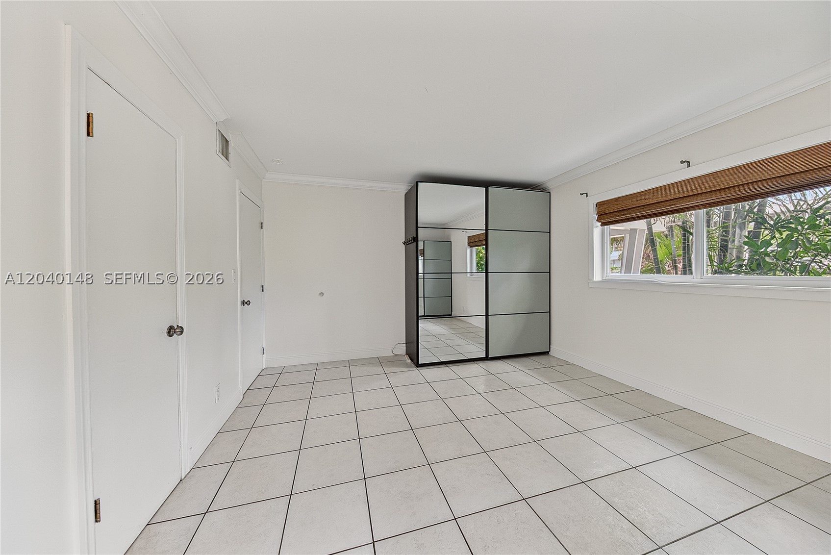 LAUDERDALE BY THE SEA - Residential Income