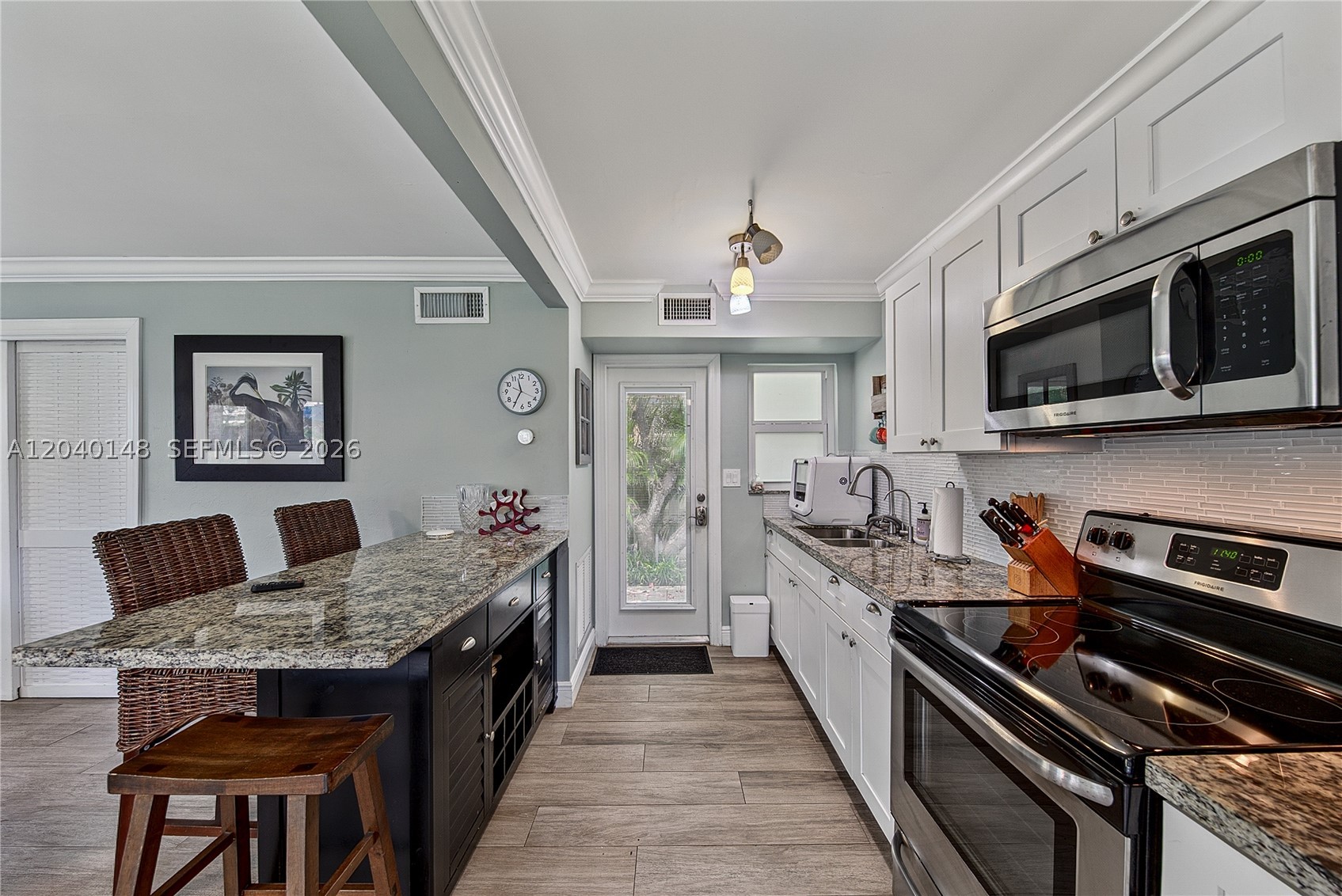 LAUDERDALE BY THE SEA - Residential Income