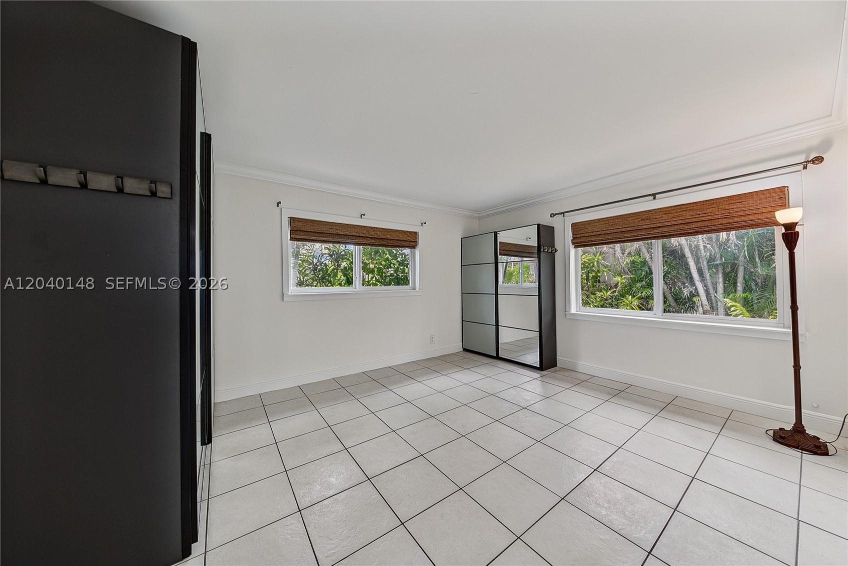 LAUDERDALE BY THE SEA - Residential Income