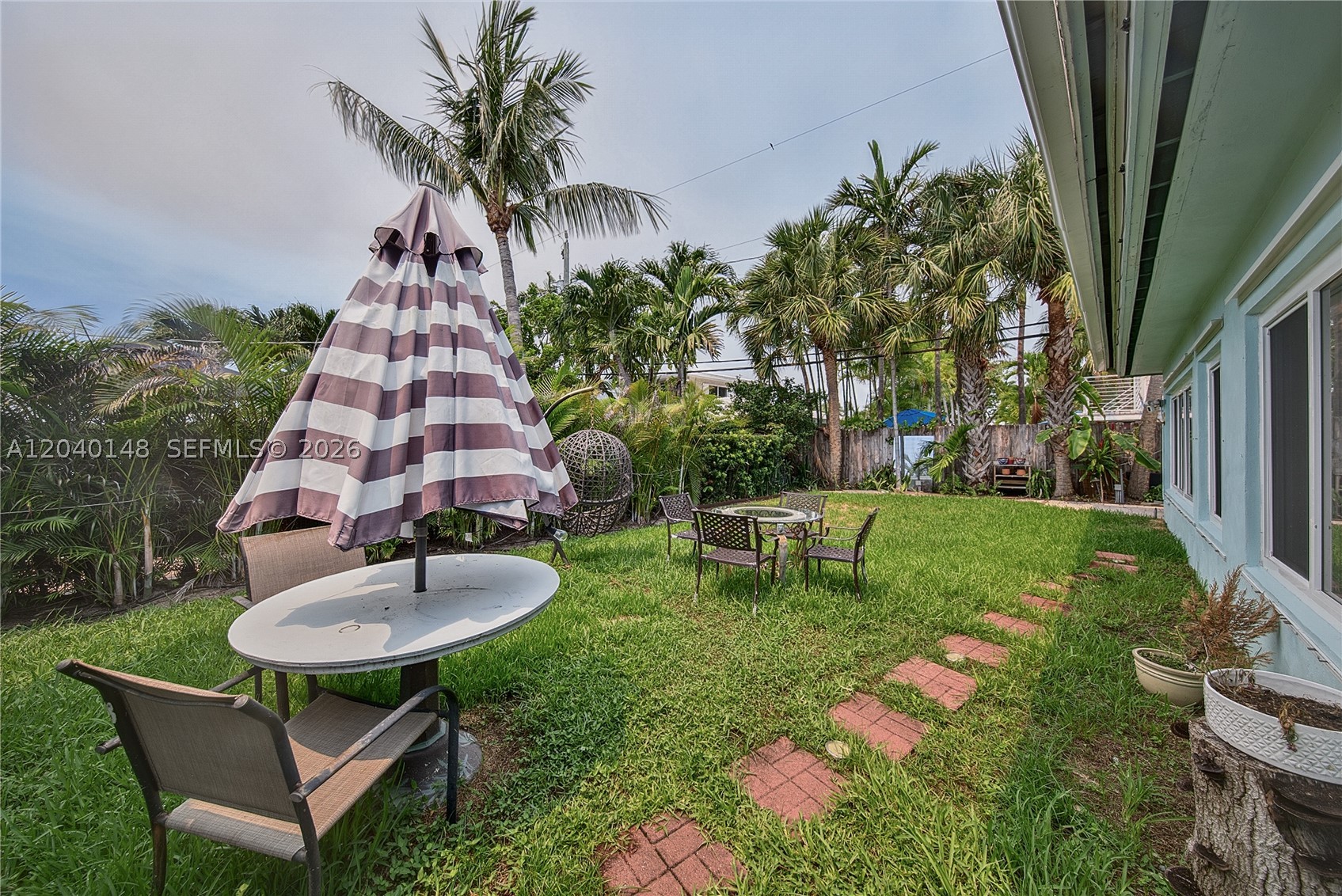 LAUDERDALE BY THE SEA - Residential Income