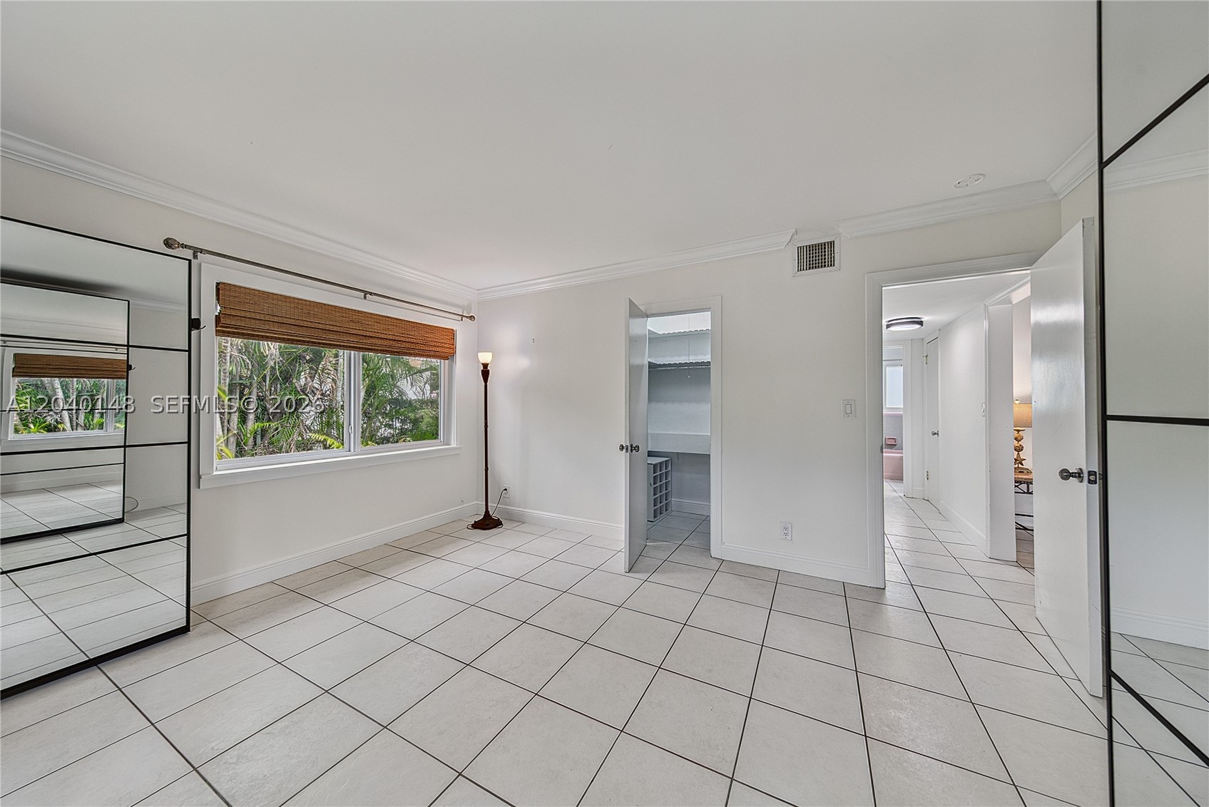 LAUDERDALE BY THE SEA - Residential Income
