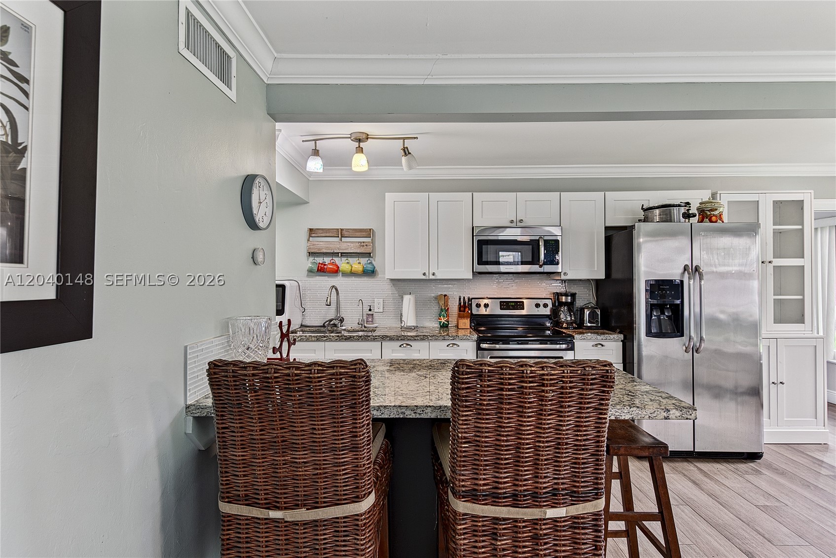 LAUDERDALE BY THE SEA - Residential Income