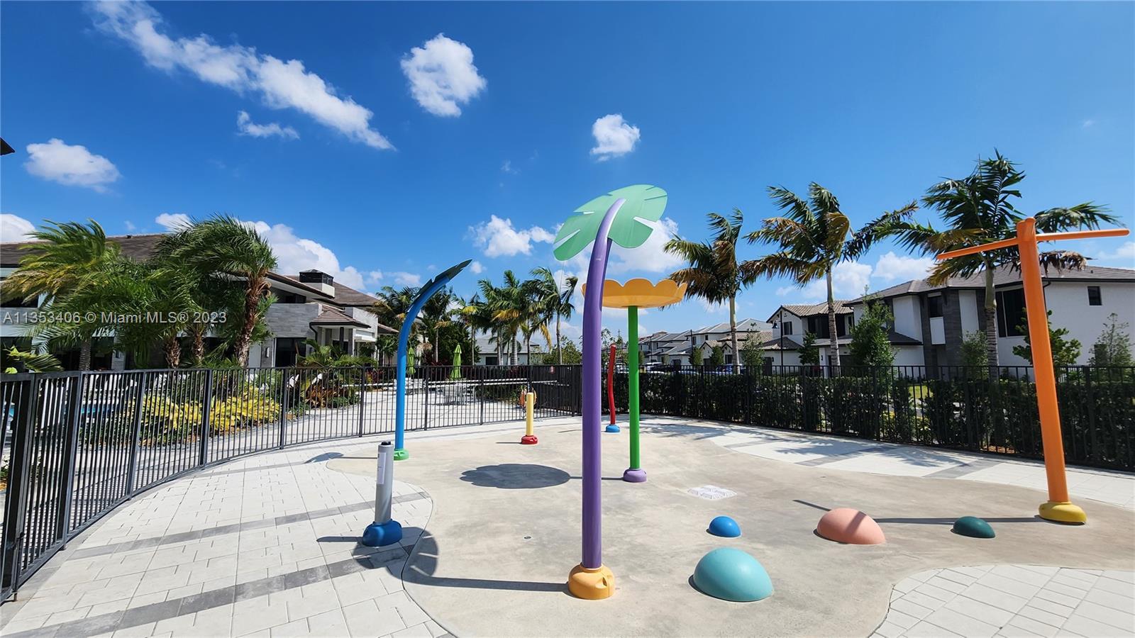 DOWNTOWN DORAL SOUTH PHAS - Residential Lease