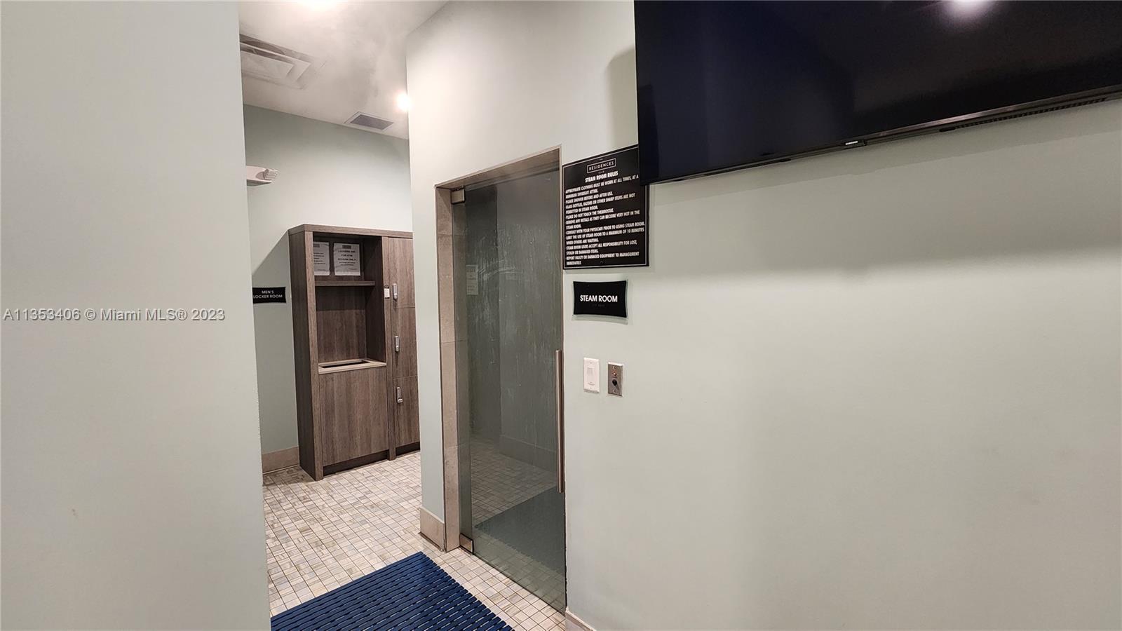 DOWNTOWN DORAL SOUTH PHAS - Residential Lease