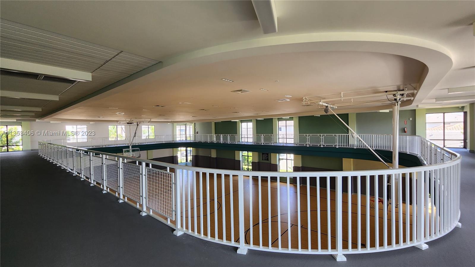 DOWNTOWN DORAL SOUTH PHAS - Residential Lease