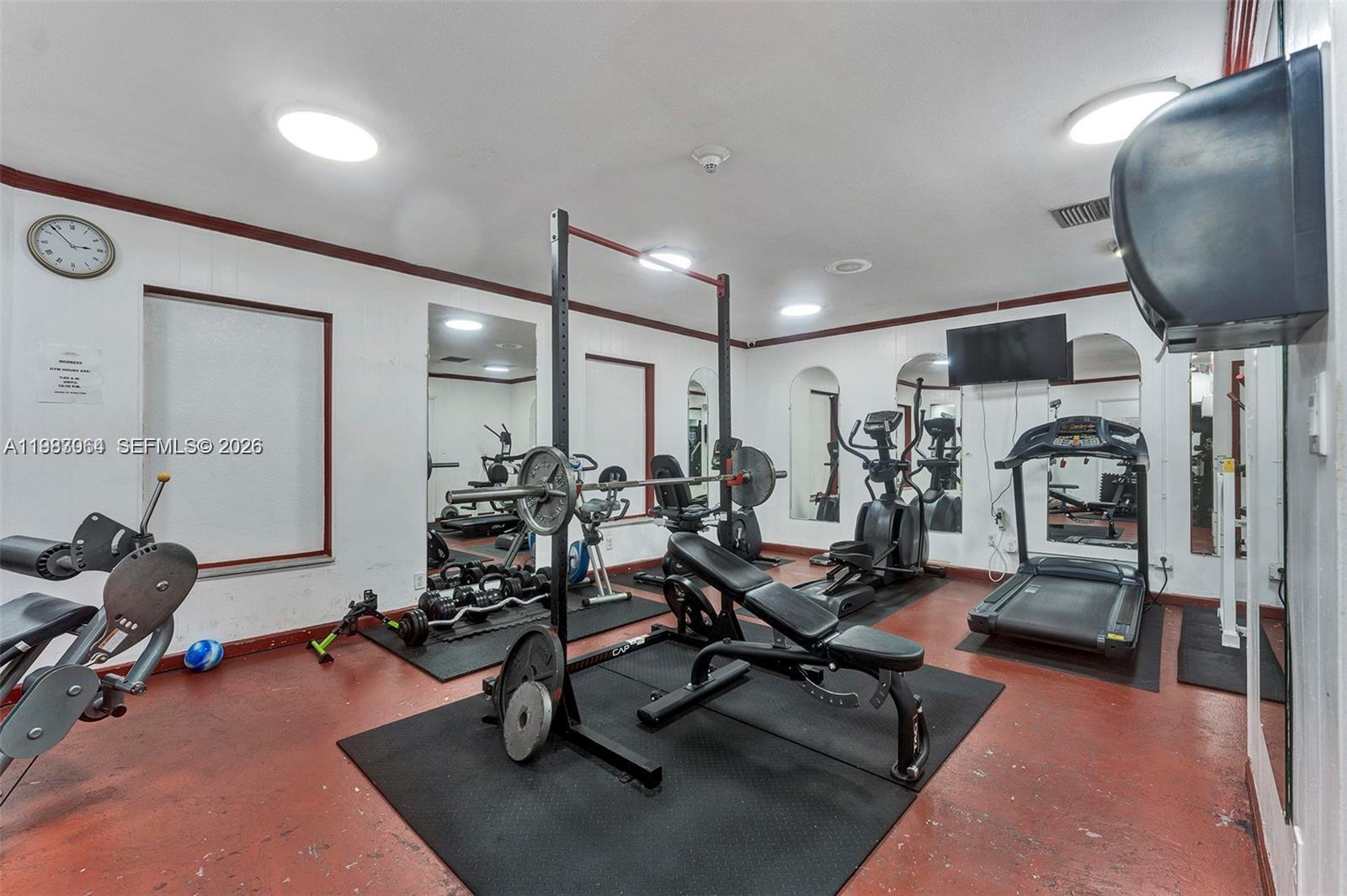 GARNET CONDO - Residential