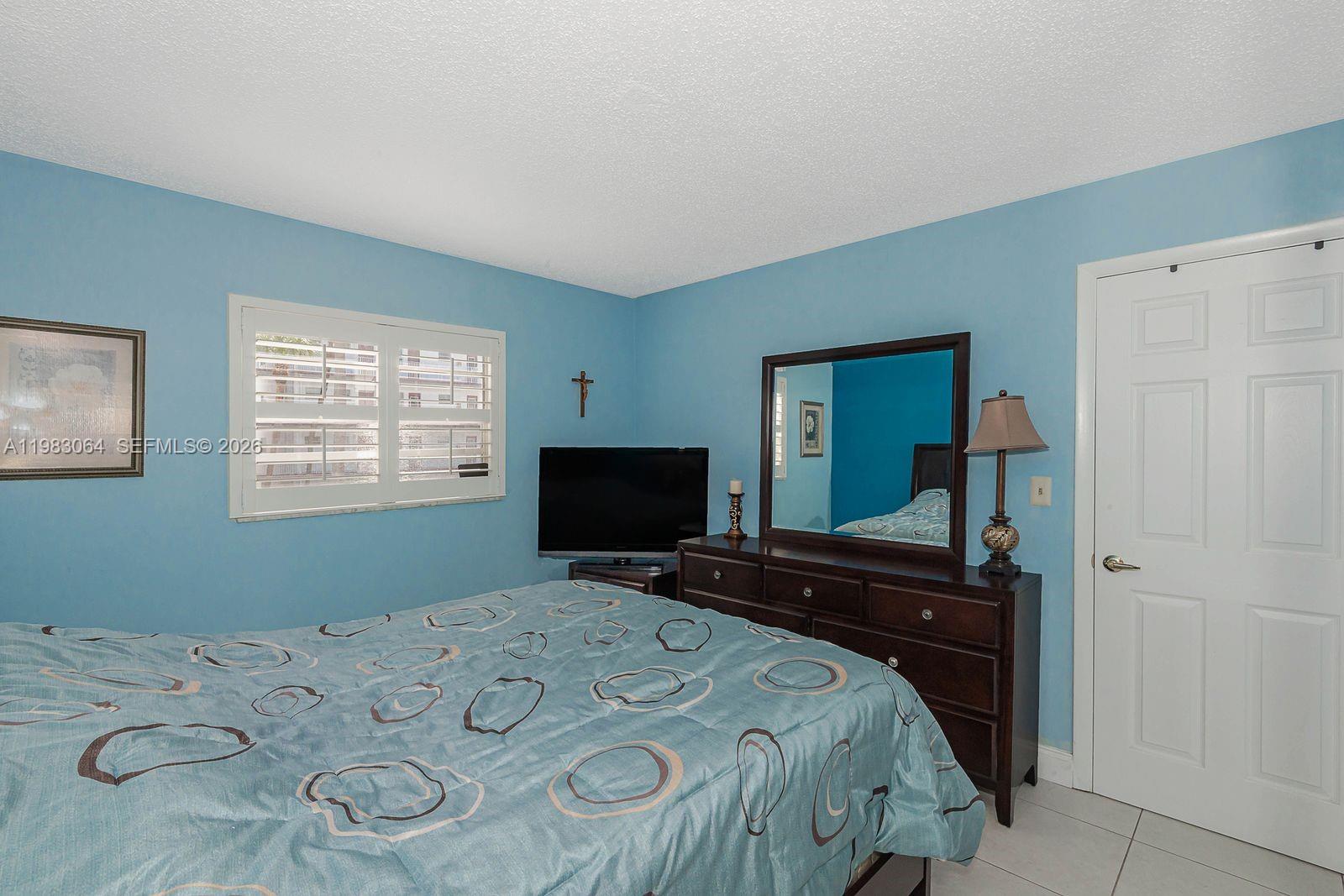 GARNET CONDO - Residential