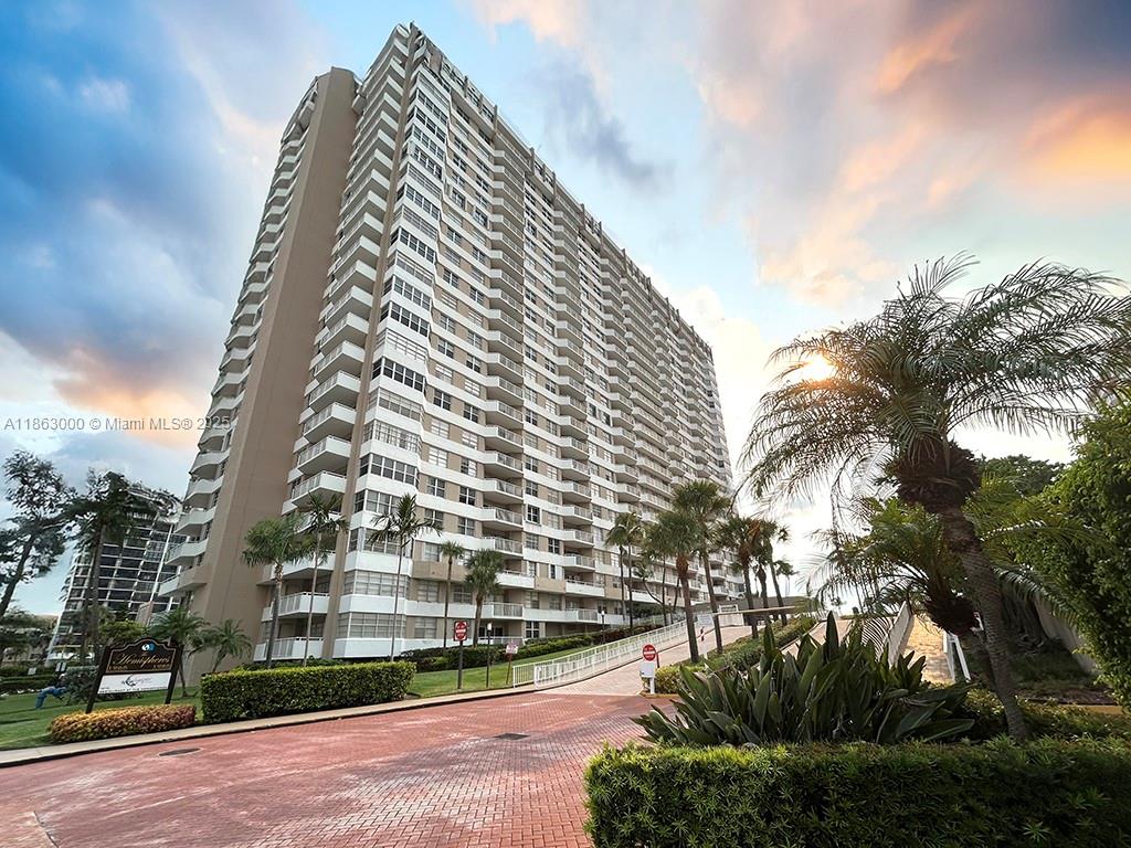 HEMISPHERES CONDO - Residential
