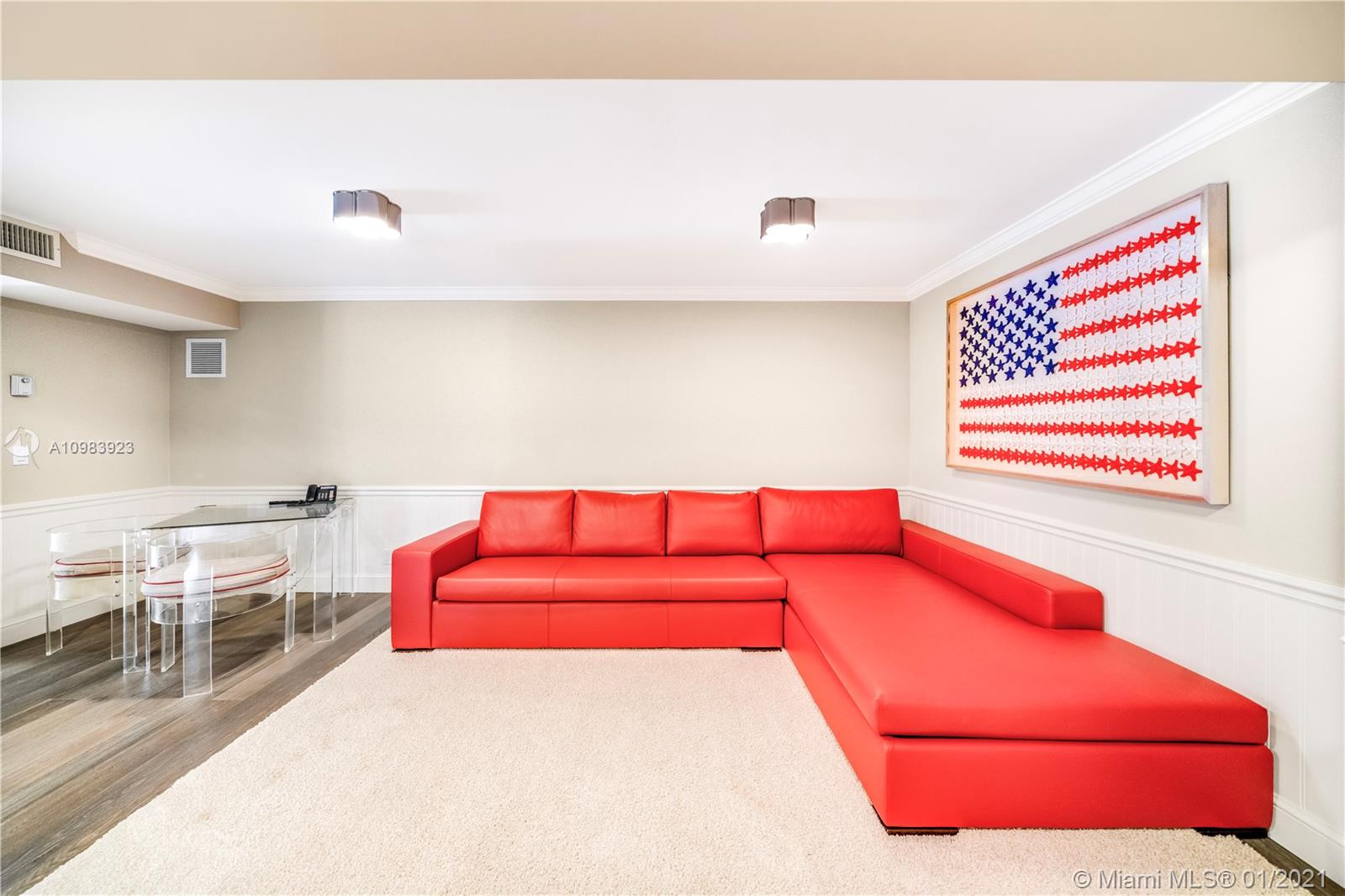 MC LOUTH - Residential