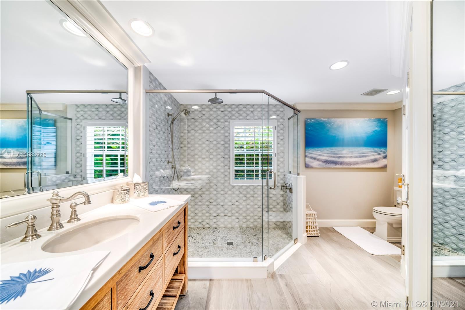 MC LOUTH - Residential
