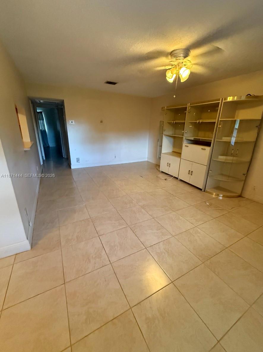 KINGS WAY CONDO APTS 1 IN - Residential
