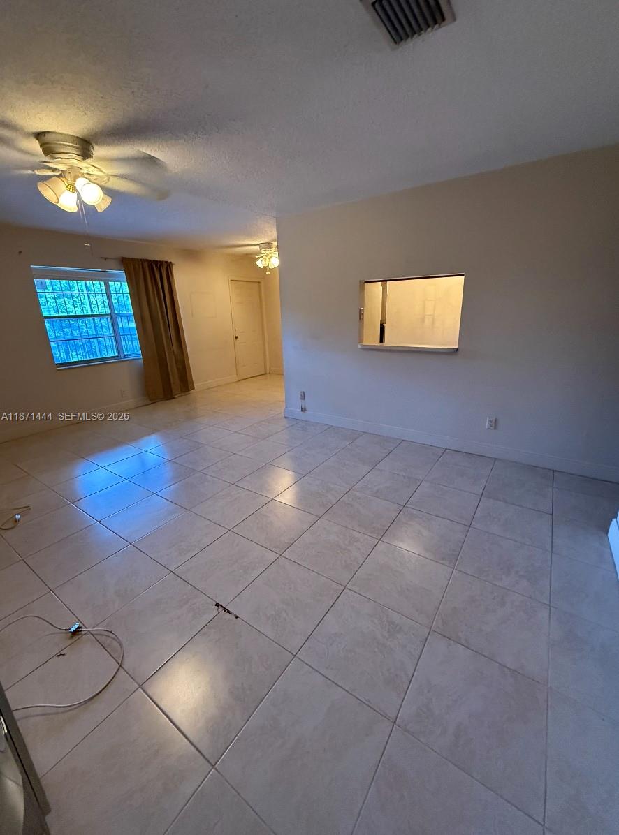 KINGS WAY CONDO APTS 1 IN - Residential