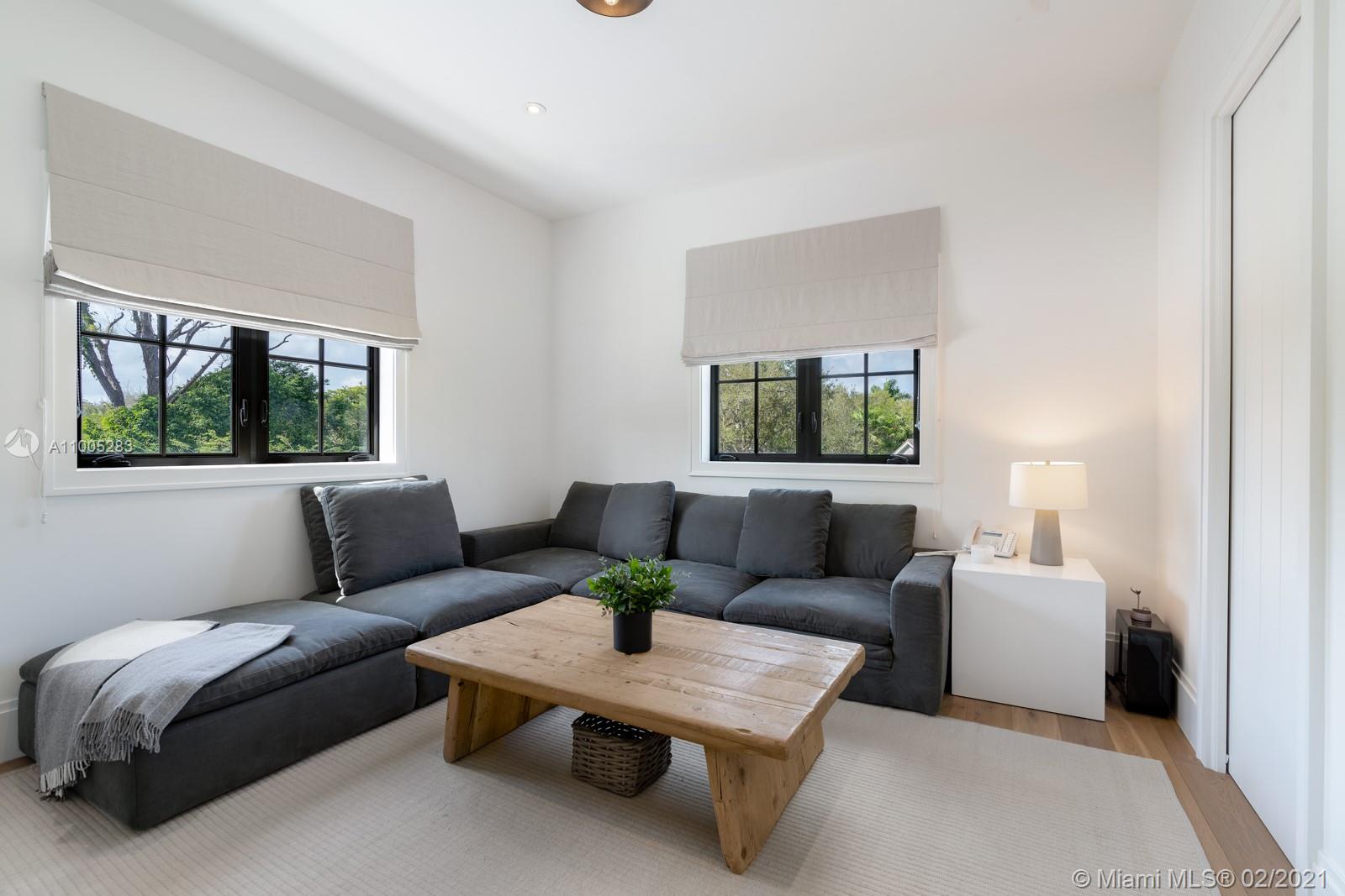 PARKWAY HOMESITES - Residential