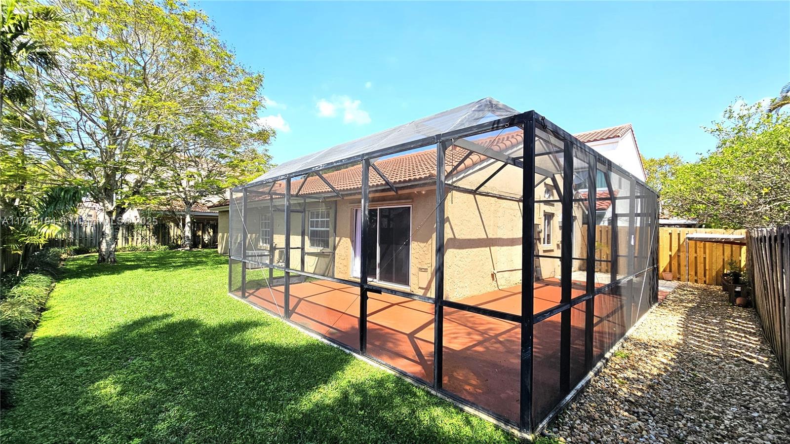 COUNTRY ISLES GARDEN HOMES - Residential Lease