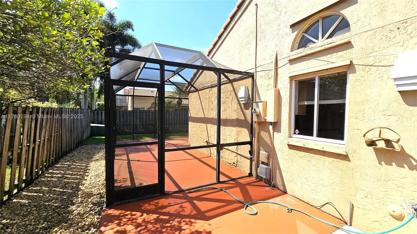 COUNTRY ISLES GARDEN HOMES - Residential Lease