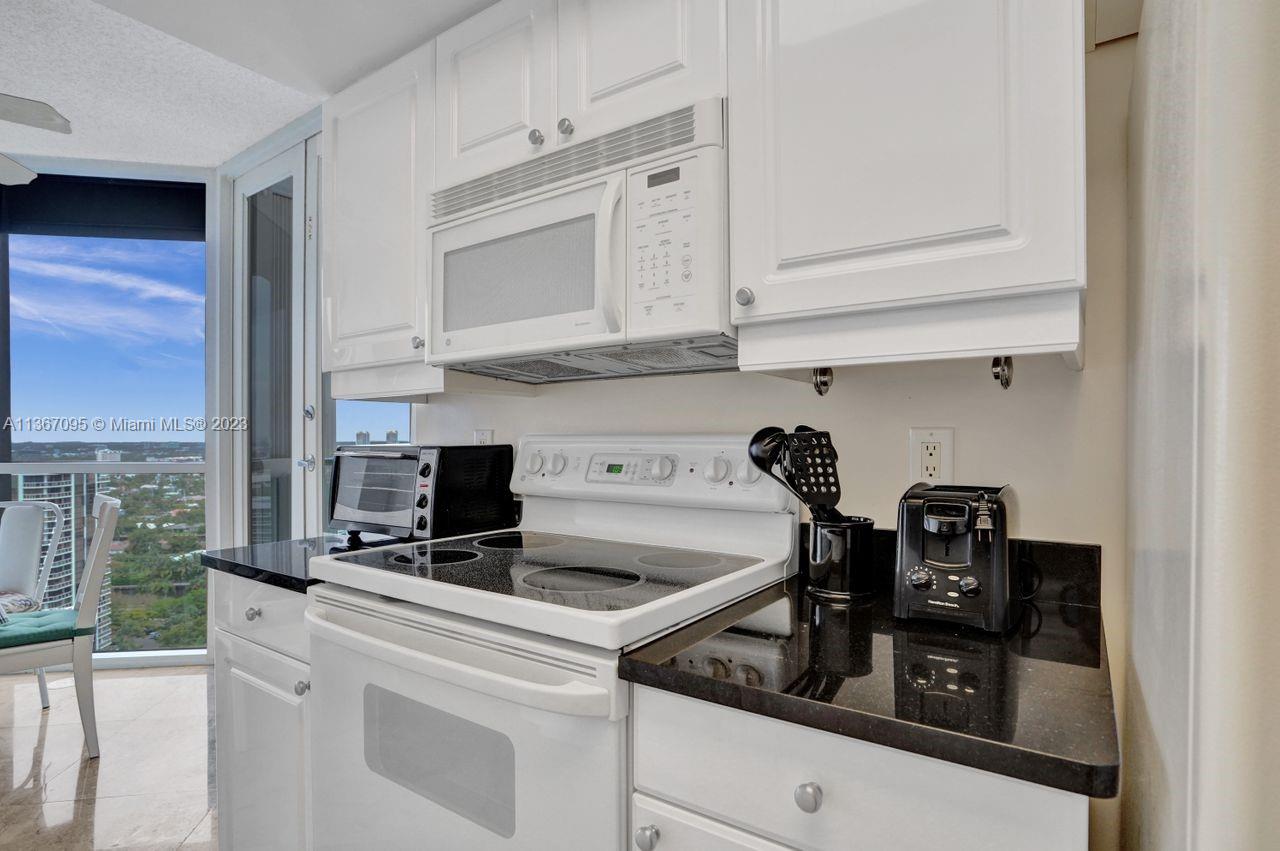 SOUTH TOWER AT THE POINT - Residential