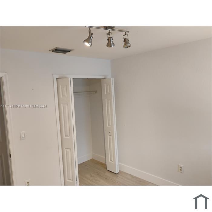 SHOMA TOWNHOMES AT KEYSCO - Residential Lease