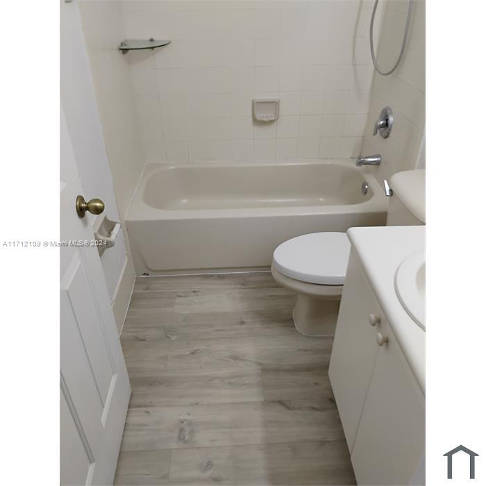 SHOMA TOWNHOMES AT KEYSCO - Residential Lease