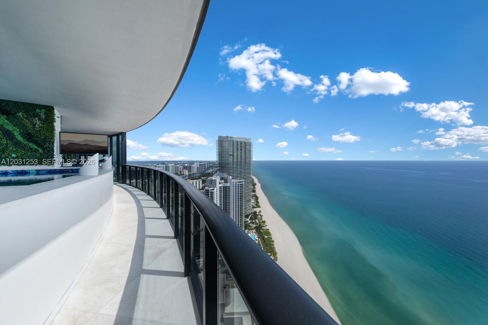 18555 COLLINS AVENUE COND - Residential