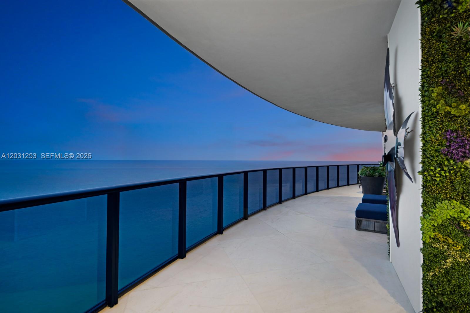 18555 COLLINS AVENUE COND - Residential