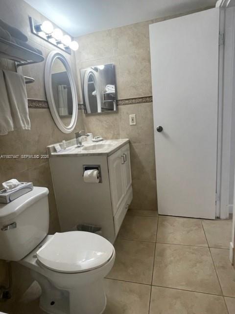THE AVENTURA BEACH CLUB C - Residential