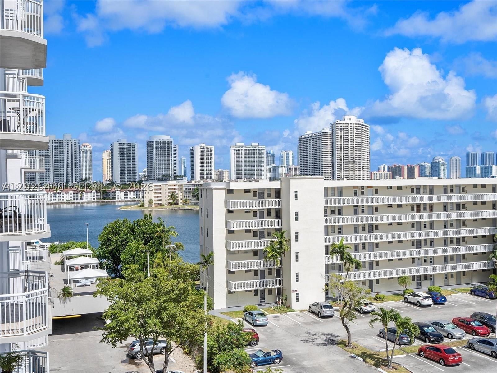 DEL PRADO MARINA - Residential