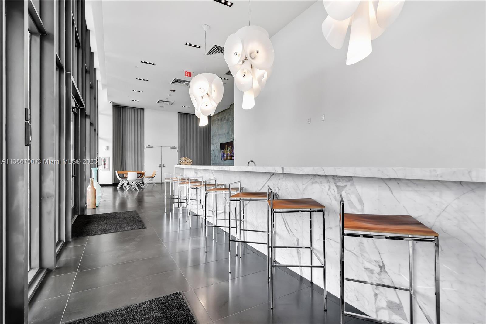 CANVAS CONDO - Residential Lease