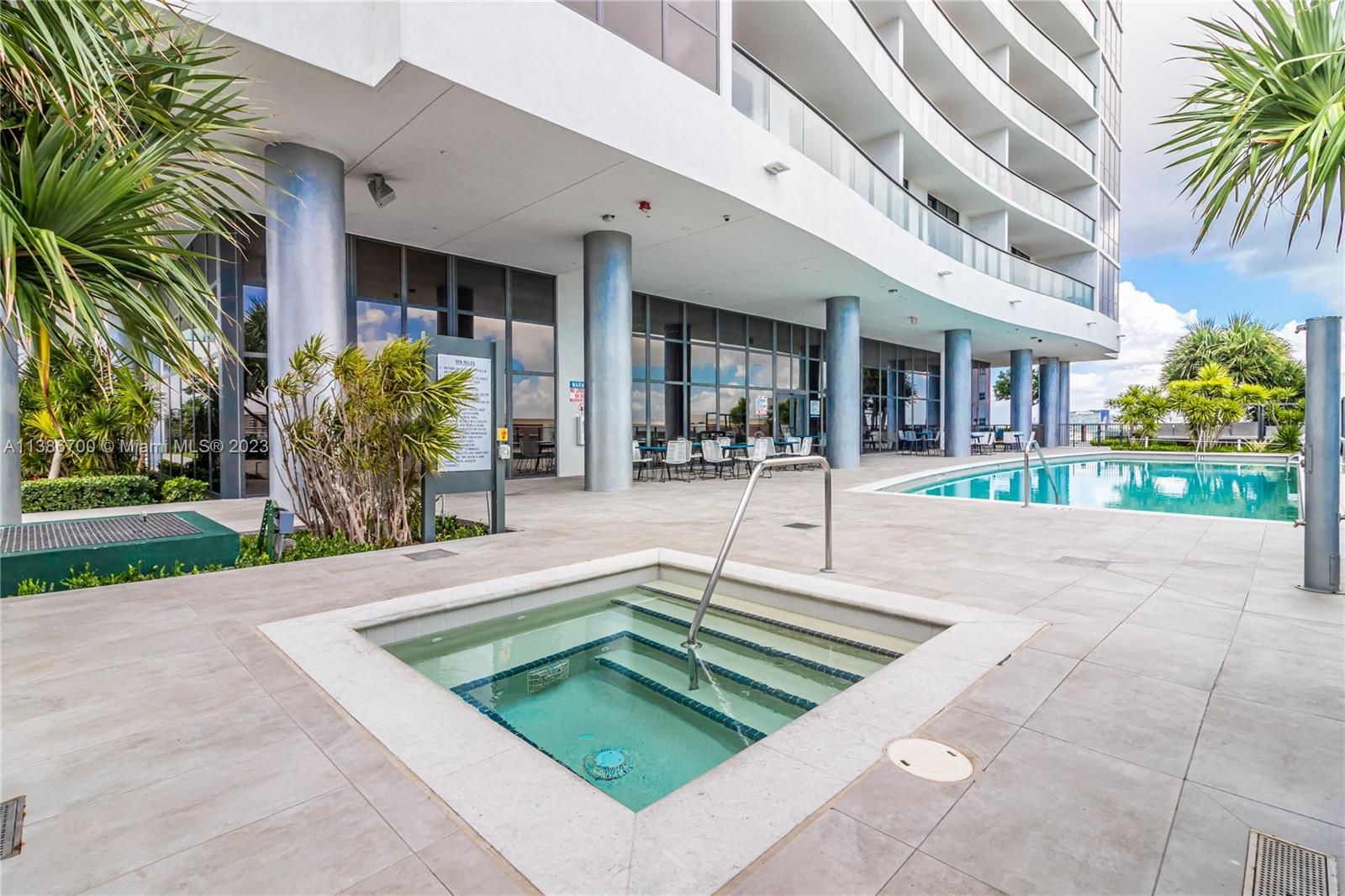 CANVAS CONDO - Residential Lease