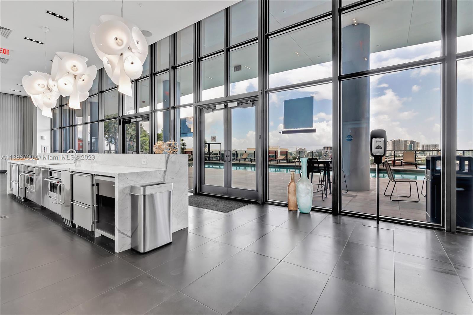 CANVAS CONDO - Residential Lease