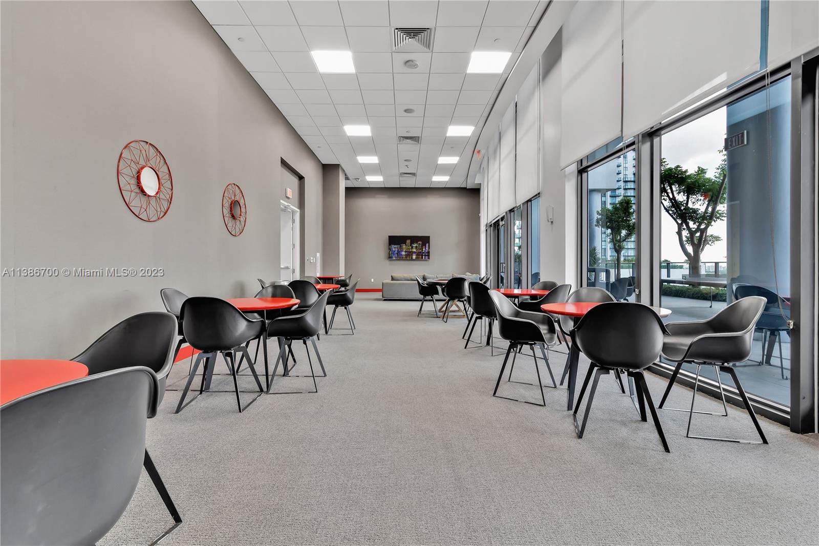 CANVAS CONDO - Residential Lease