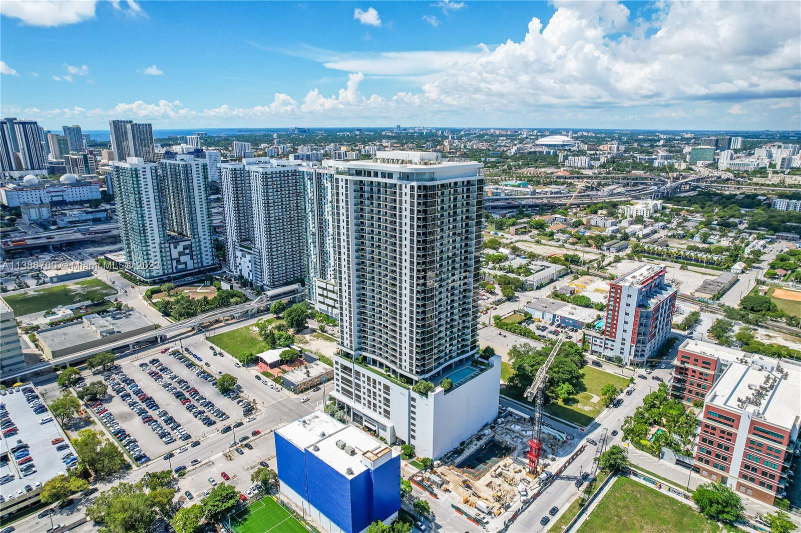 CANVAS CONDO - Residential Lease