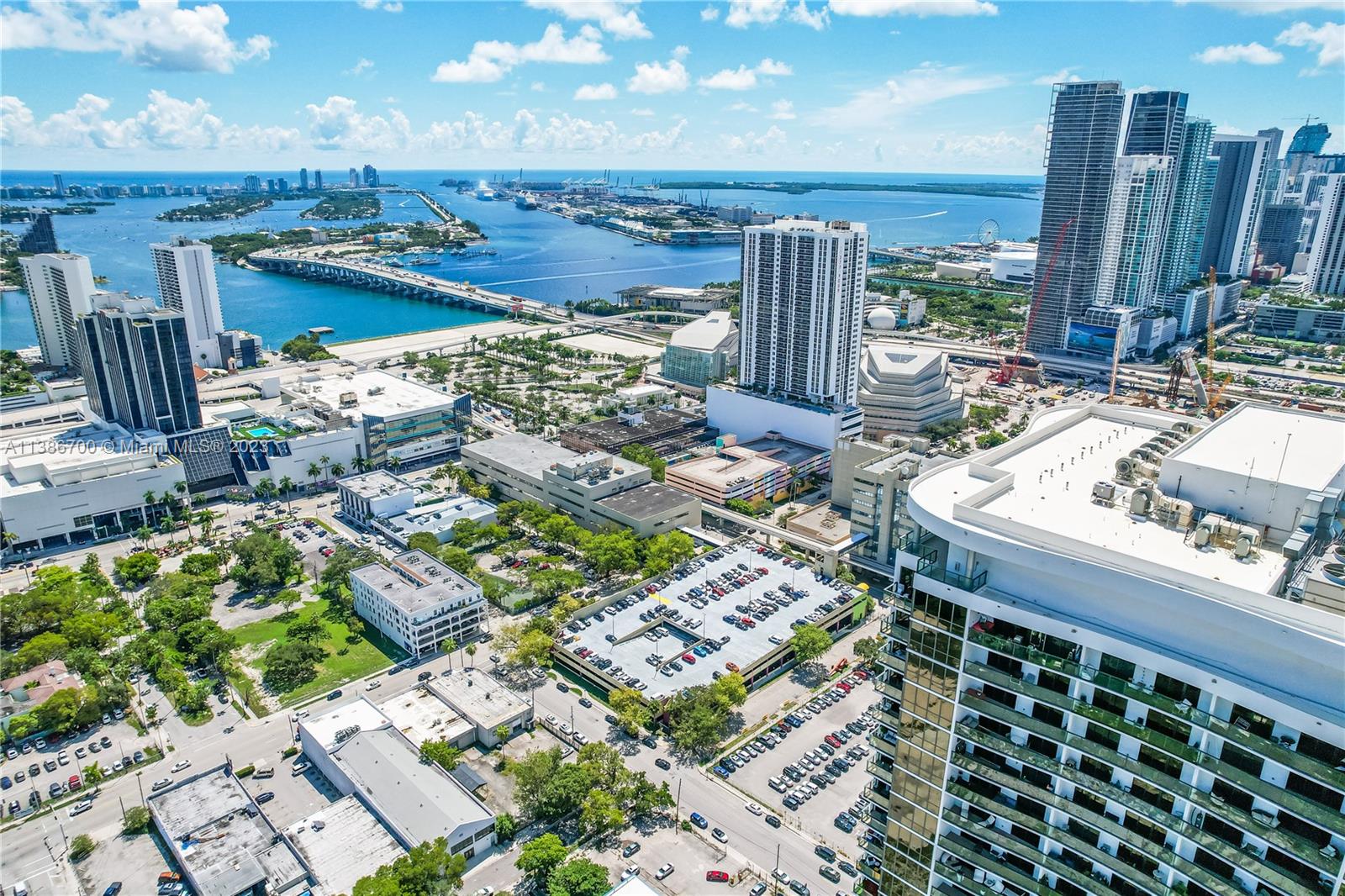 CANVAS CONDO - Residential Lease