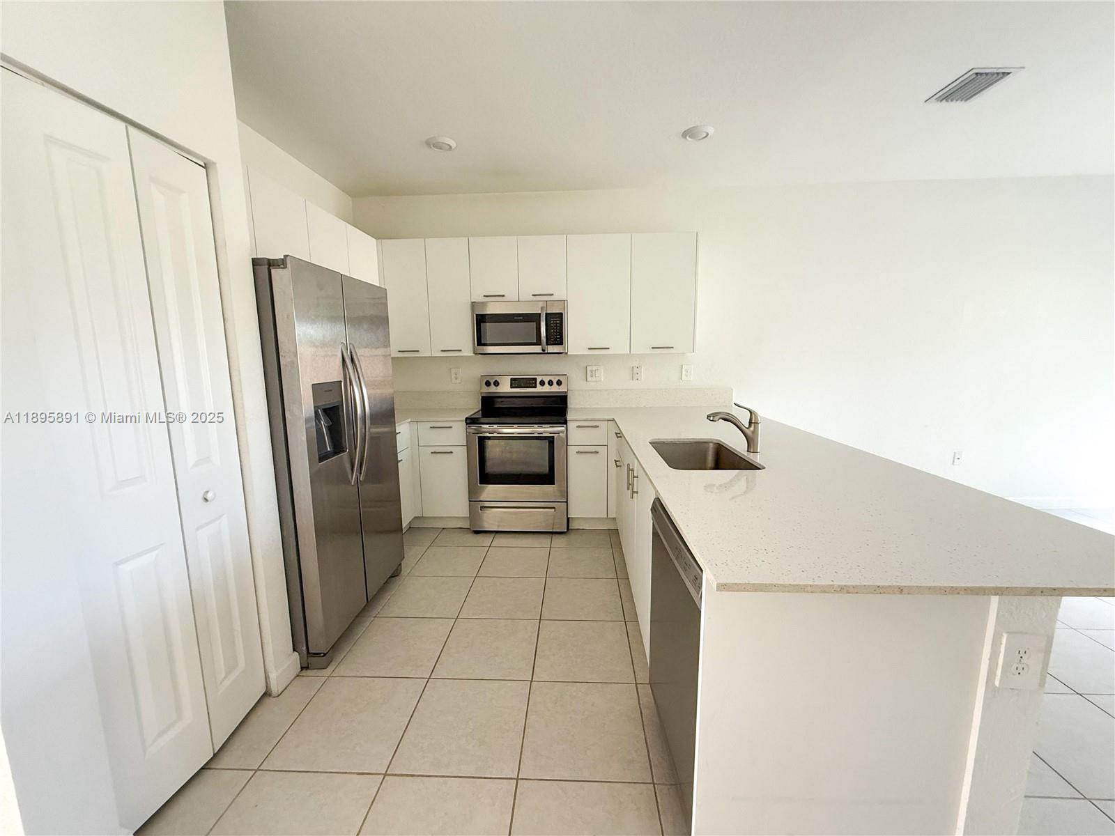 GOLF PARK SEC 1 - Residential