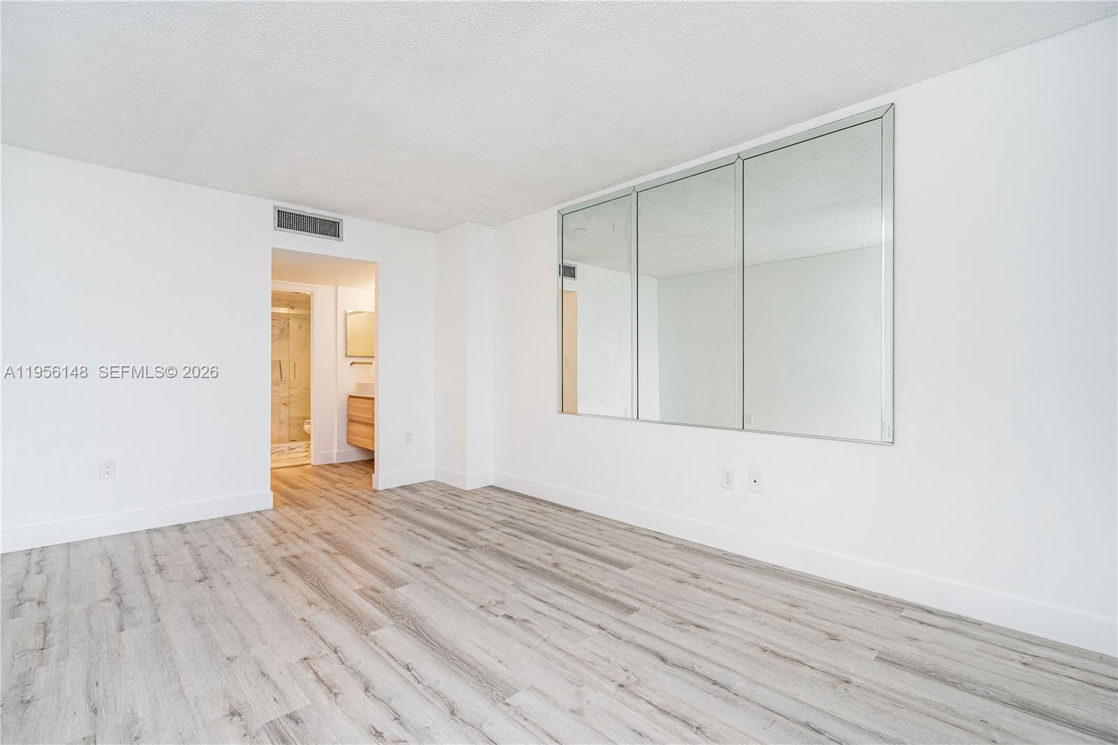 AVENTURA EL DORADO CONDO - Residential