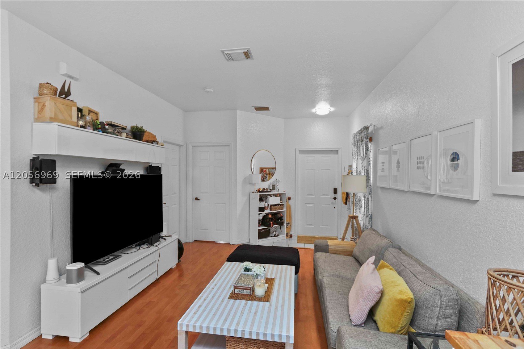 LEEWARD AT ISLANDS AT DOR - Residential