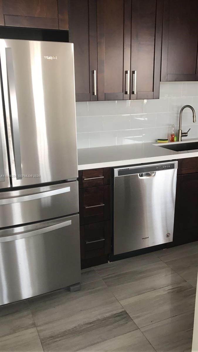 BURLEIGH HOUSE CONDO - Residential
