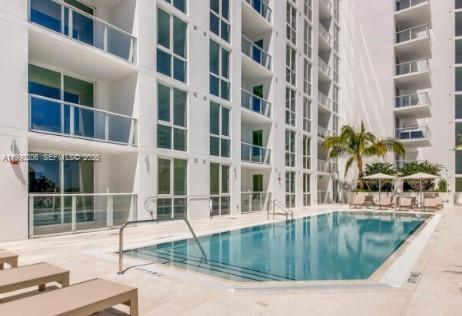 BURLEIGH HOUSE CONDO - Residential