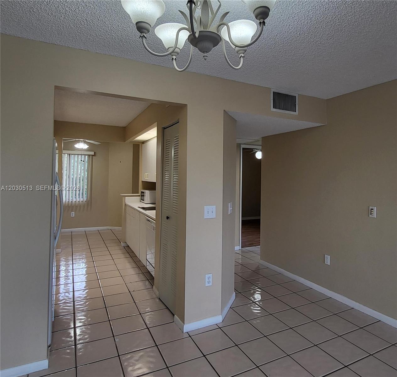 SUFFOLK AT CENTURY VILLAG - Residential Lease