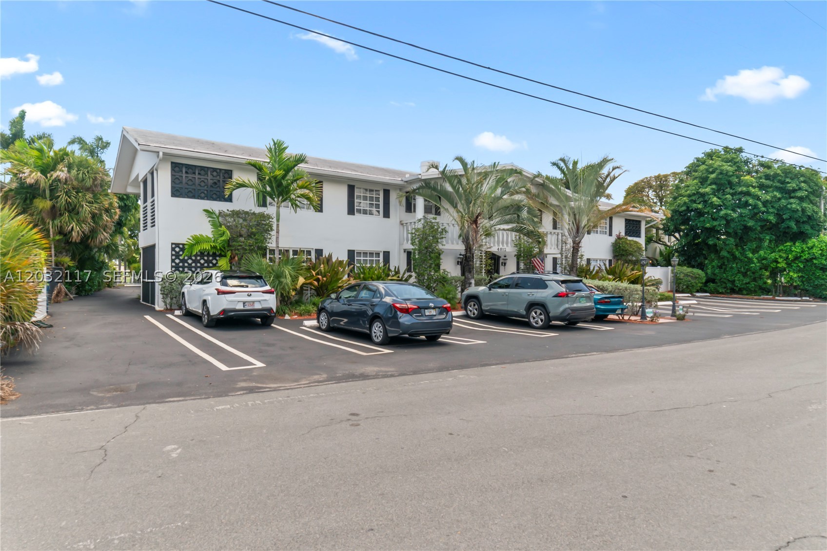 COLONIAL CONDO - Residential