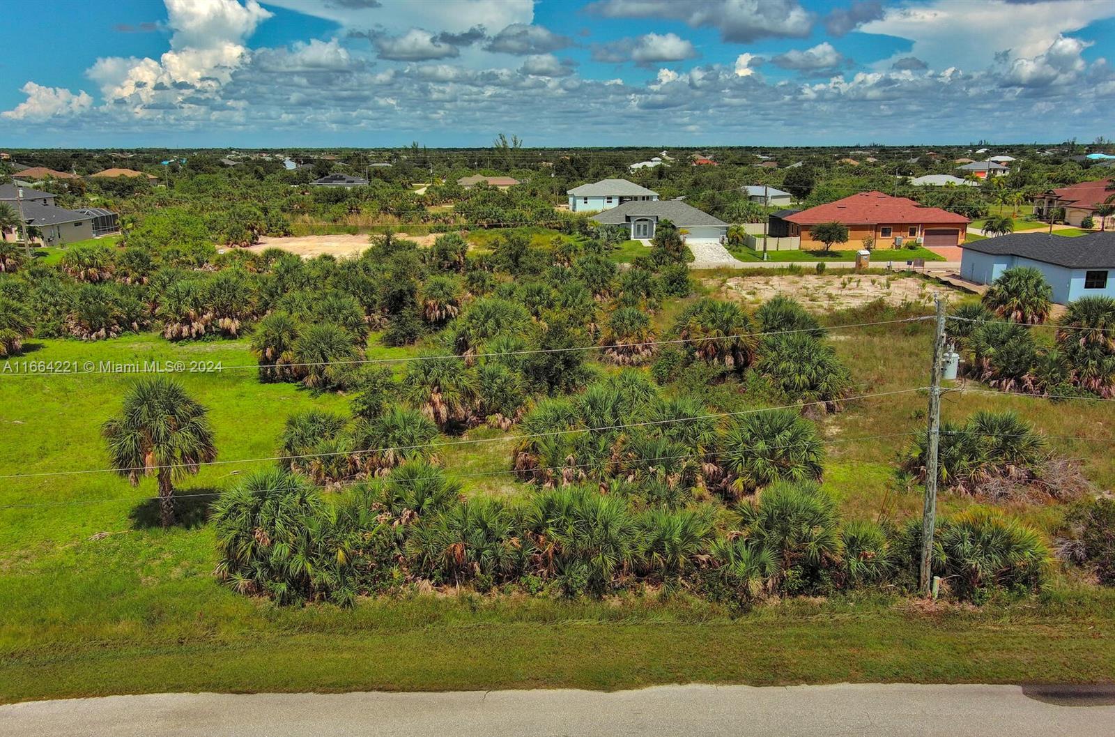Port Charlotte - Land