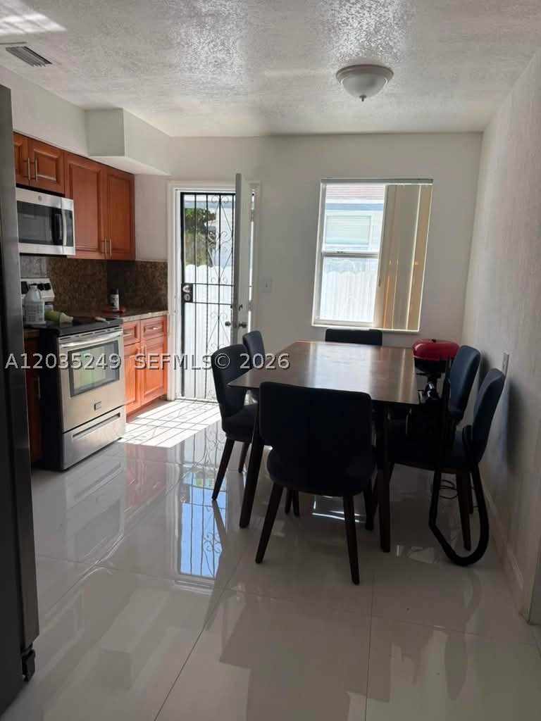 BILTMORE SUB - Residential Lease