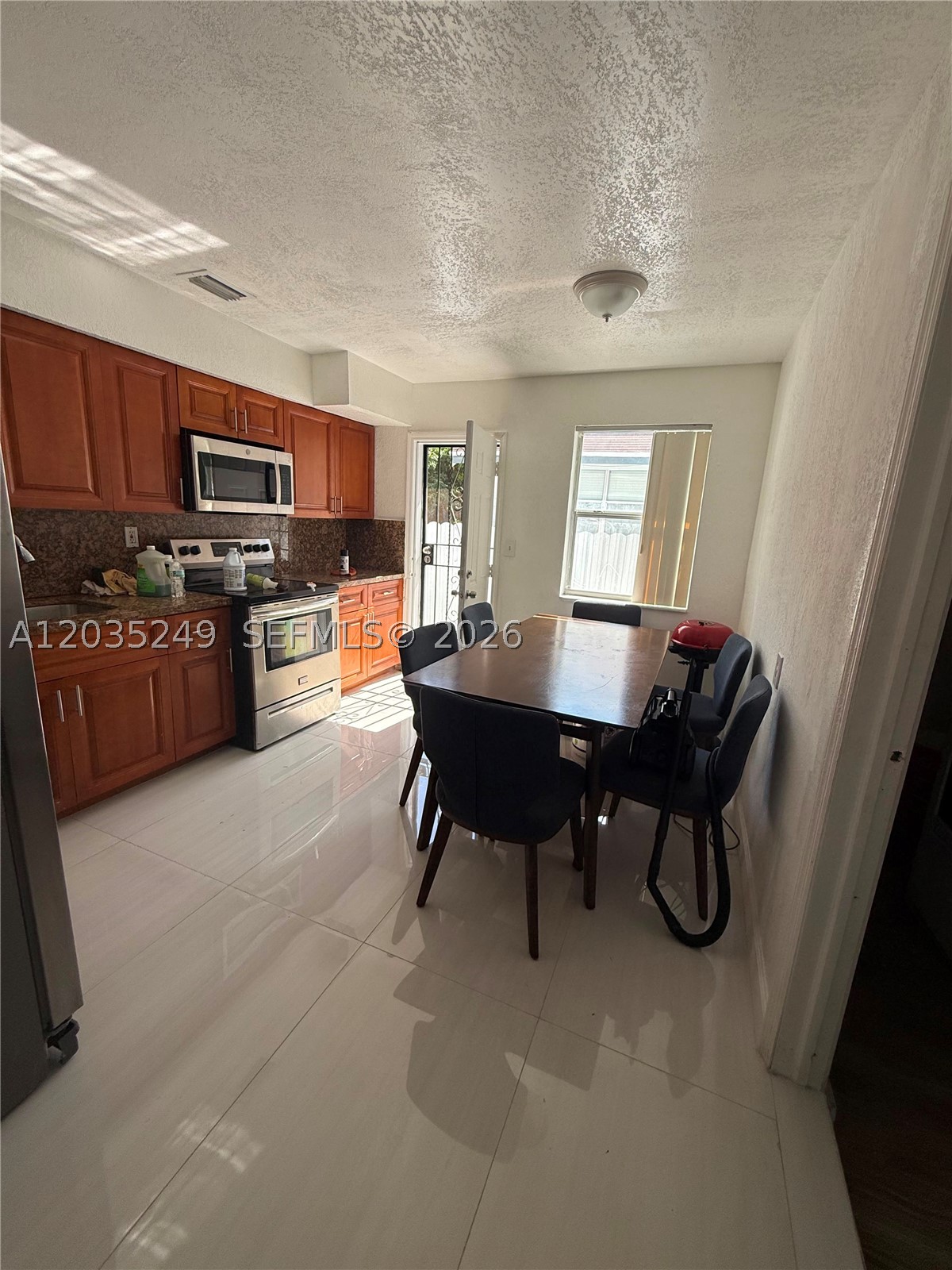 BILTMORE SUB - Residential Lease